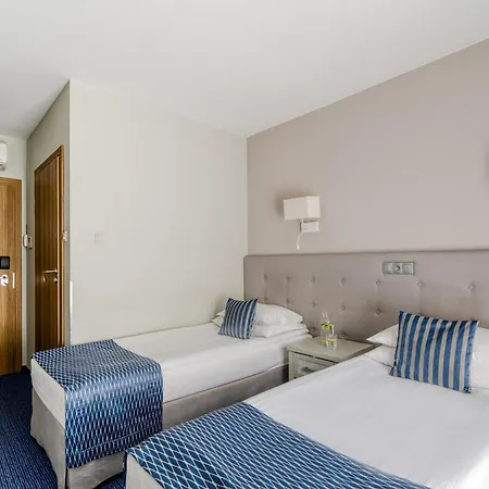 Aqua Family & Friends Hotel 3*