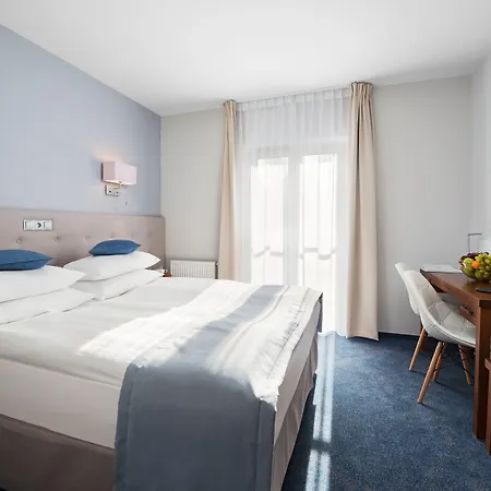 호텔 Aqua - Destigo