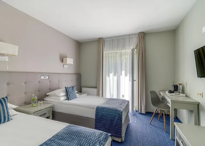 Aqua - Destigo Hotel 3*