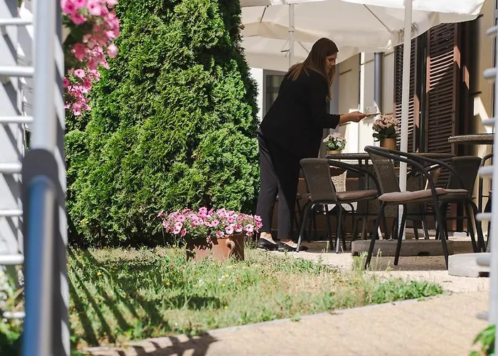 Aqua - Destigo Hotel